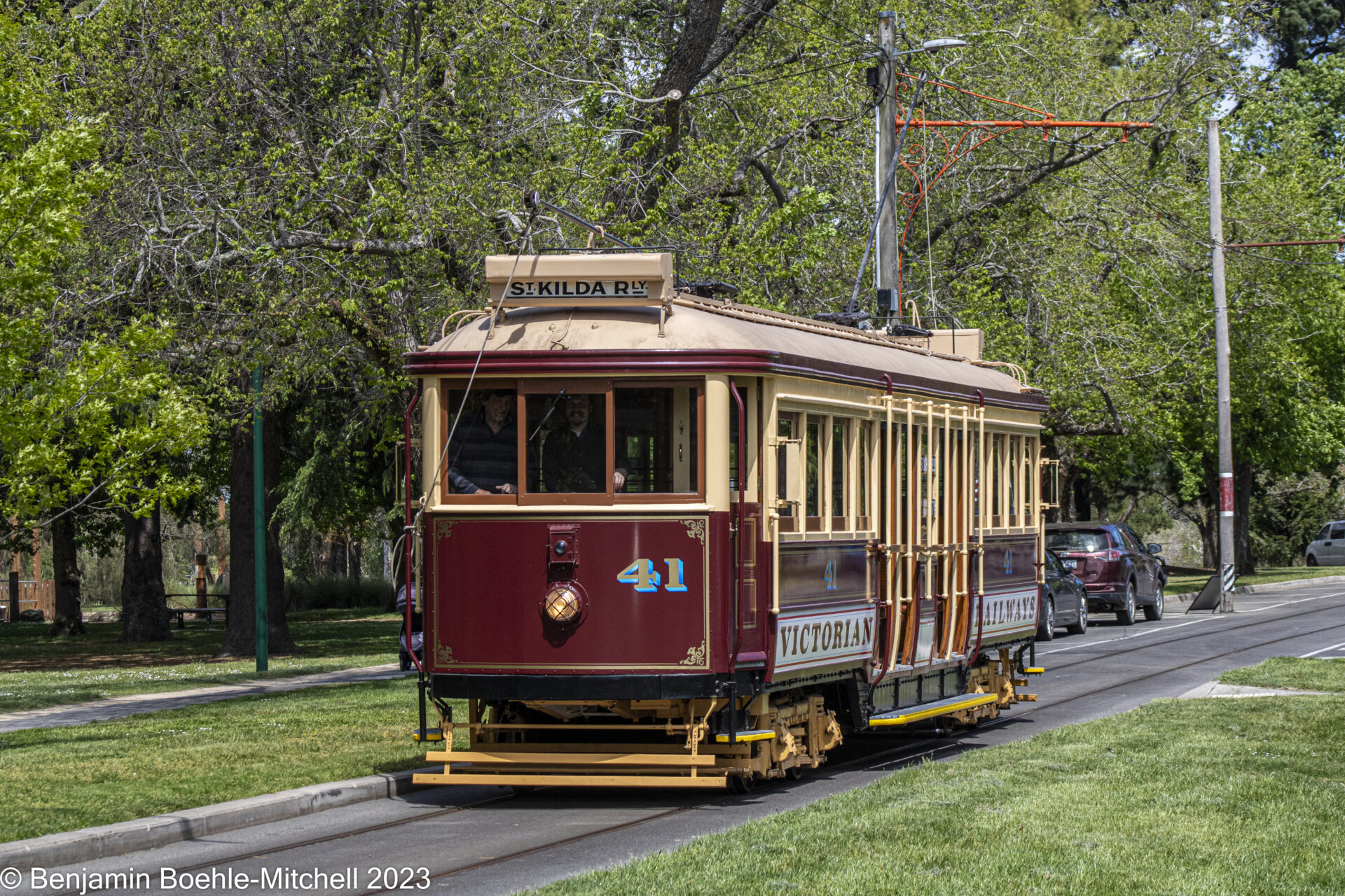 VR 41 in Wendouree Parade