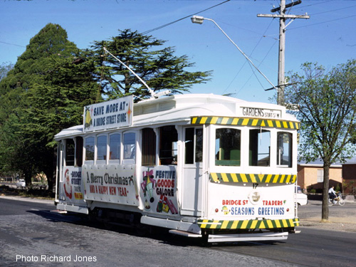 No. 17 as the Bridge St Traders Christmas Tram, 1967 at the Victoria St. terminus.

Photo Richard Jones.