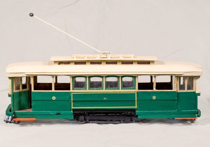 SEC single truck tram
