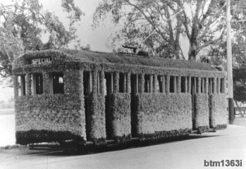 Tram No. 29 was decorated for the 1939 Floral festival with paper flowers made by the wives of tramway staff.