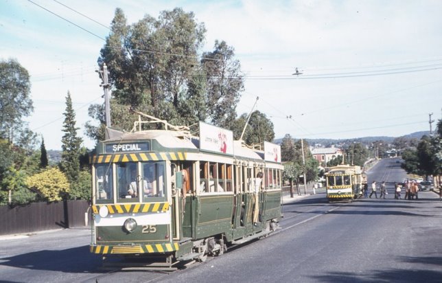 No. 25 on the Quarry Hill line running in a convoy of three trams - note the white disc on the front of the tram.